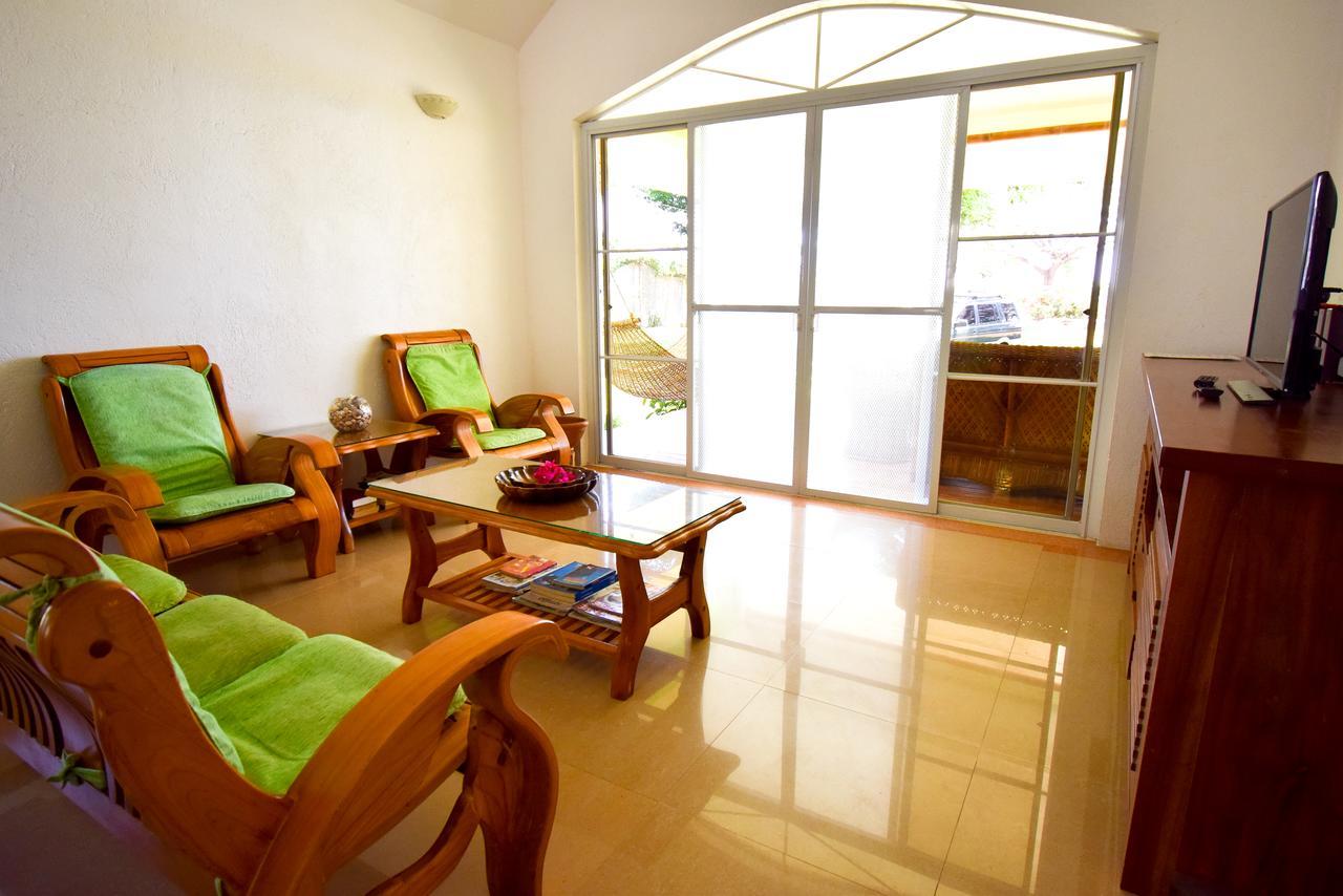 Greenland Residence House Zamboanguita  Exteriör bild