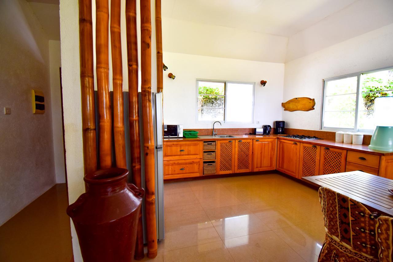Greenland Residence House Zamboanguita  Exteriör bild