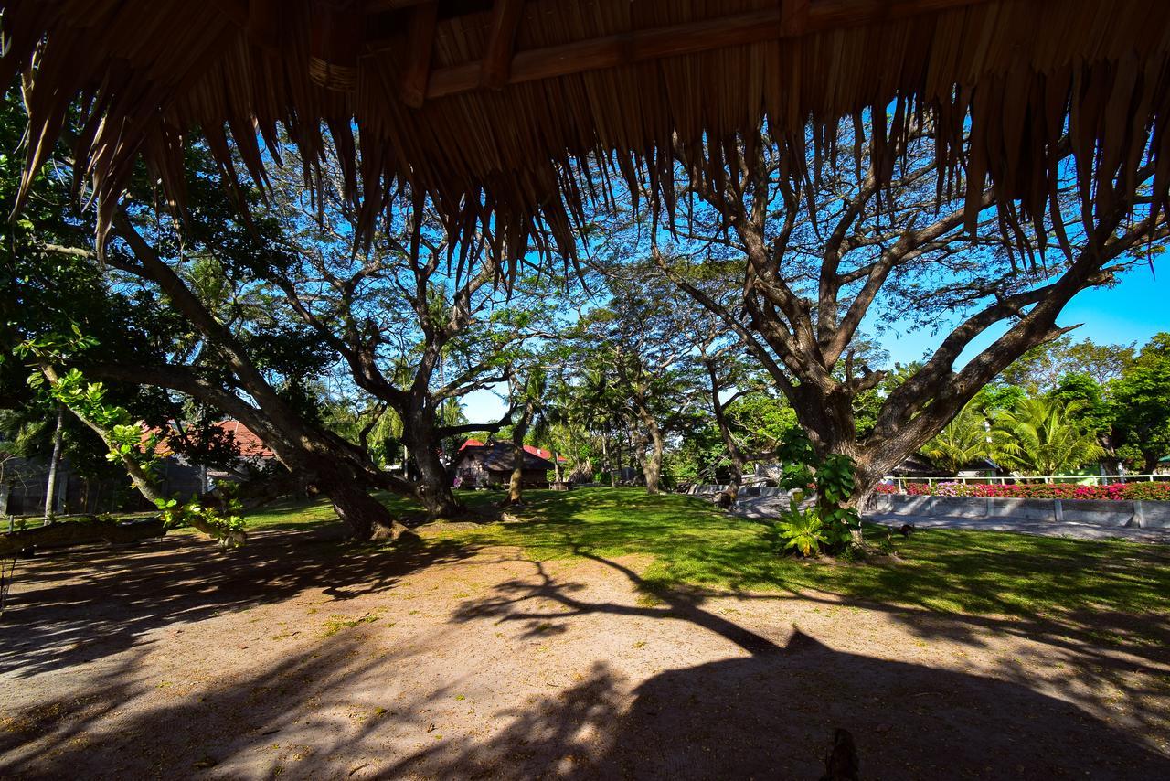Greenland Residence House Zamboanguita  Exteriör bild